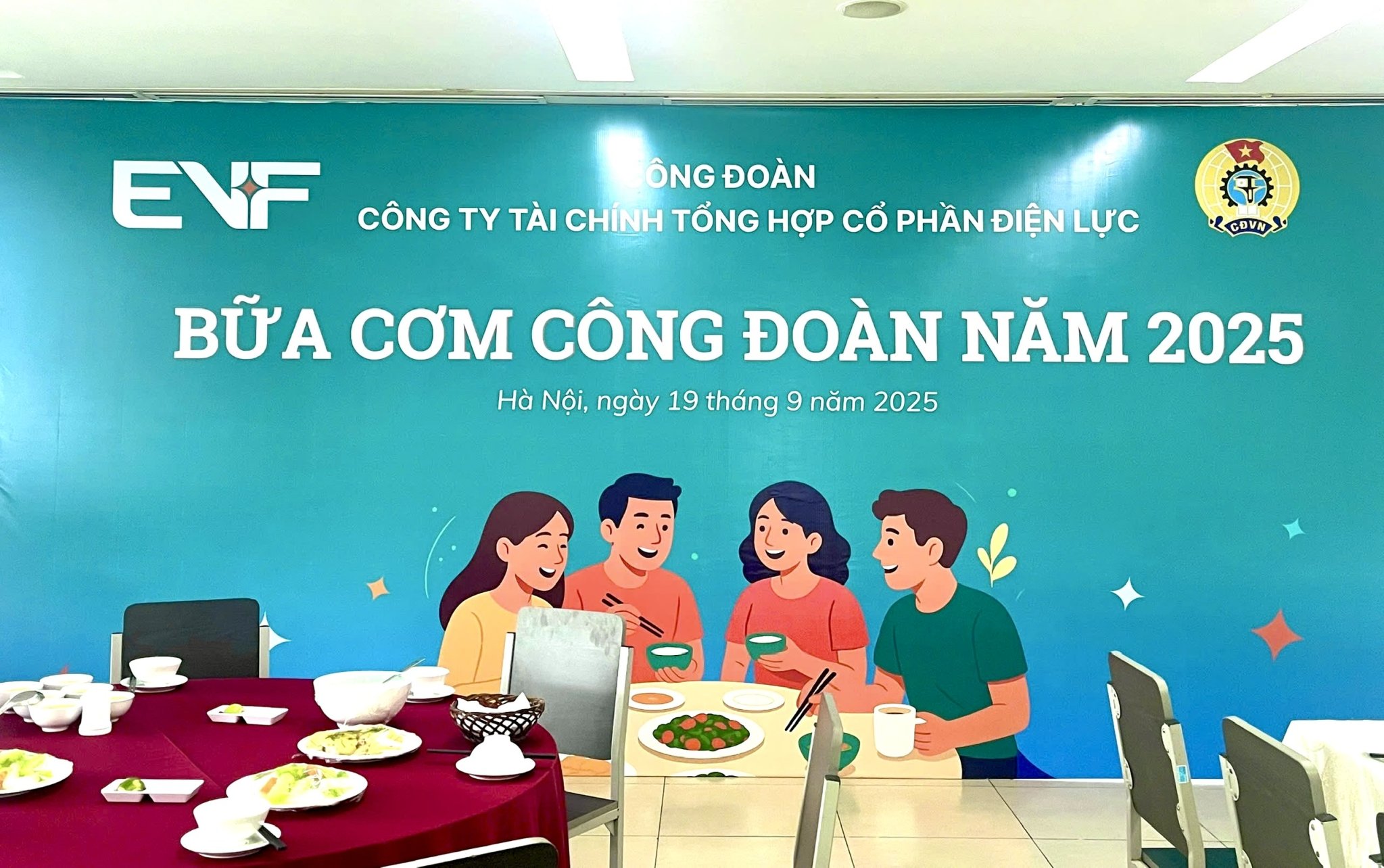 Bữa cơm Công đoàn 2025 - Khoảnh khắc gắn kết của gần 200 đoàn viên EVF